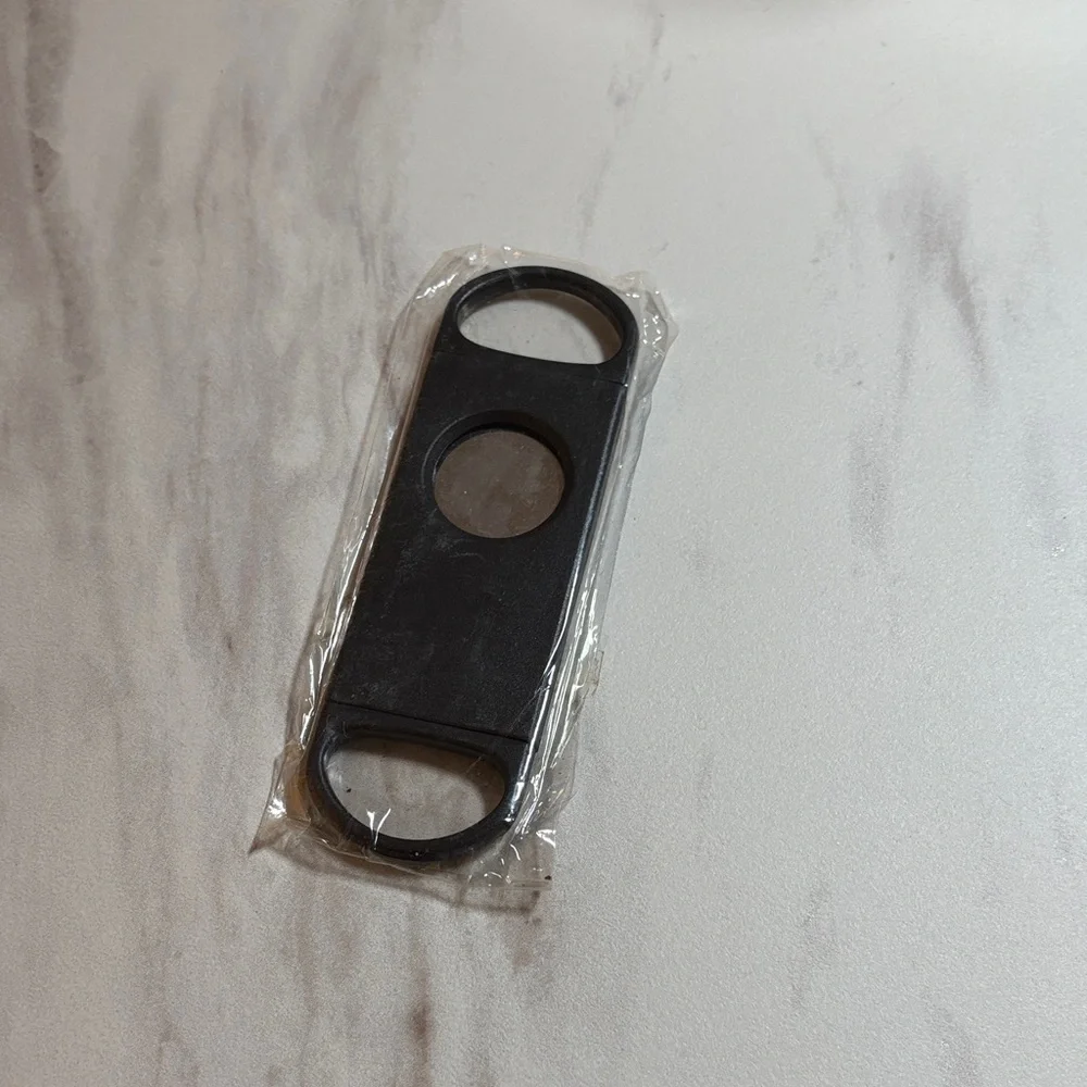 El Rey del Mundo Cigar Cutter